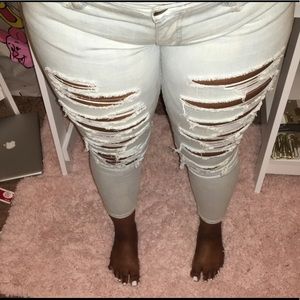 AEO Super Stretch Super Distressed Jeans